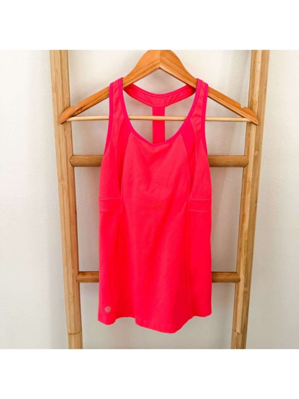 Athleta Neon Pink Racerback Built In Bra Workout Tank Top Women’s XS